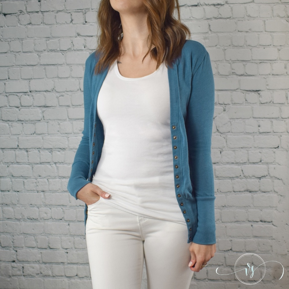 Bay Blue Button Up Cardigan - Picture 3 of 6